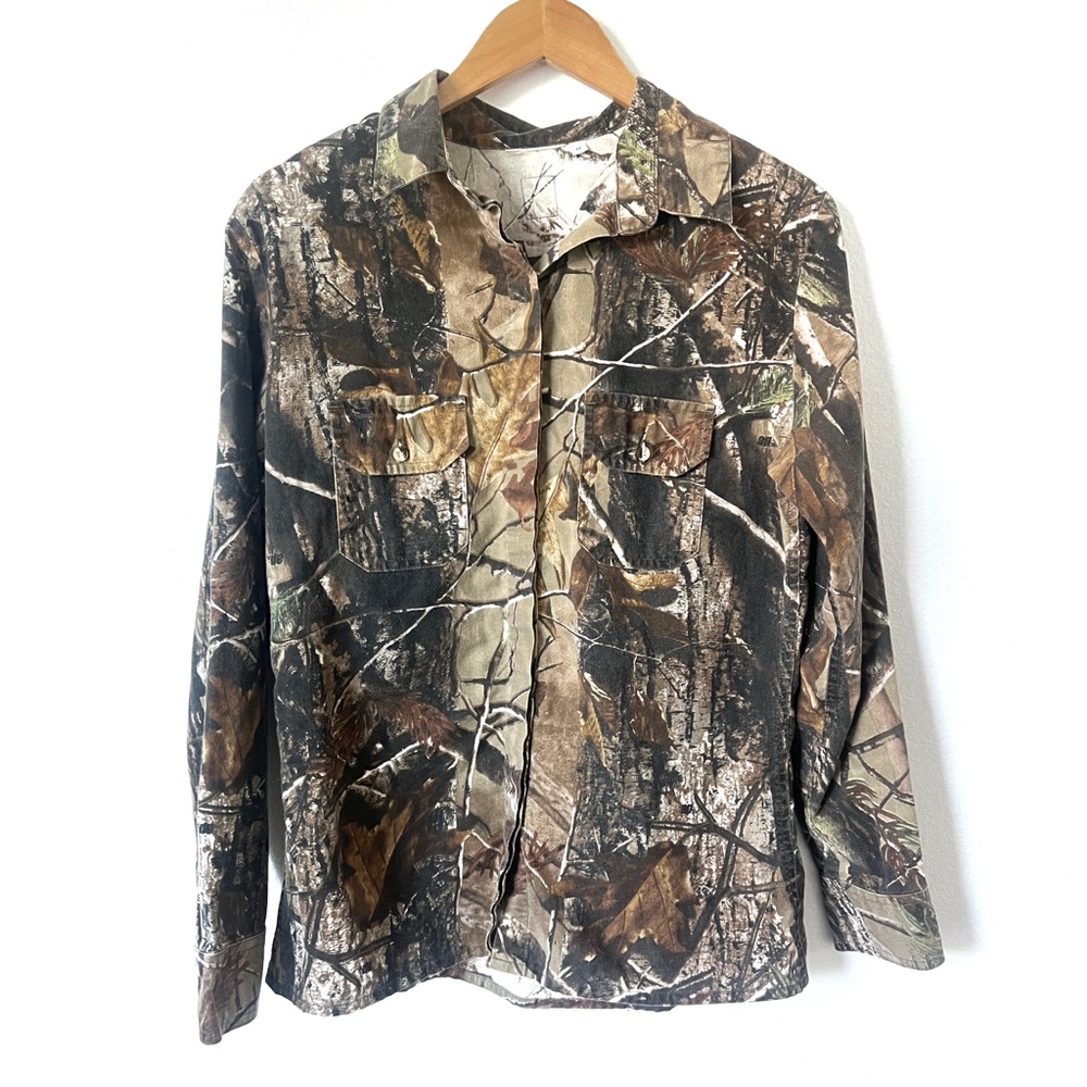 Realtree Hunters Camo Button Down Shirt